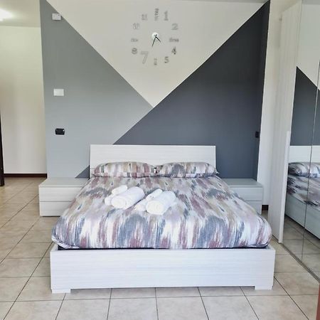 La Casa Di Ida Intero Appartamento Виджевано Экстерьер фото
